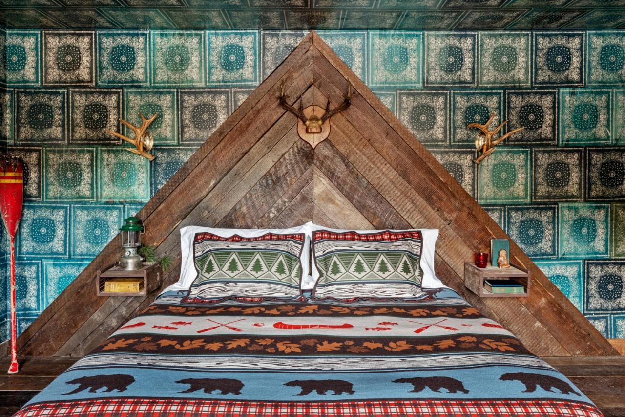 Urban Cowboy Lodge Big Indian Rum bild